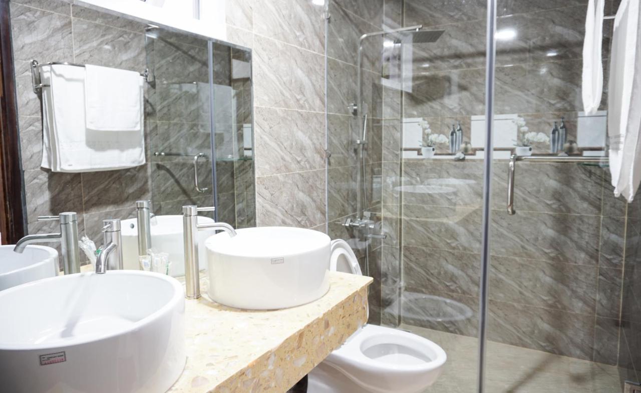 Hung Long Hostel Хуе Екстериор снимка
