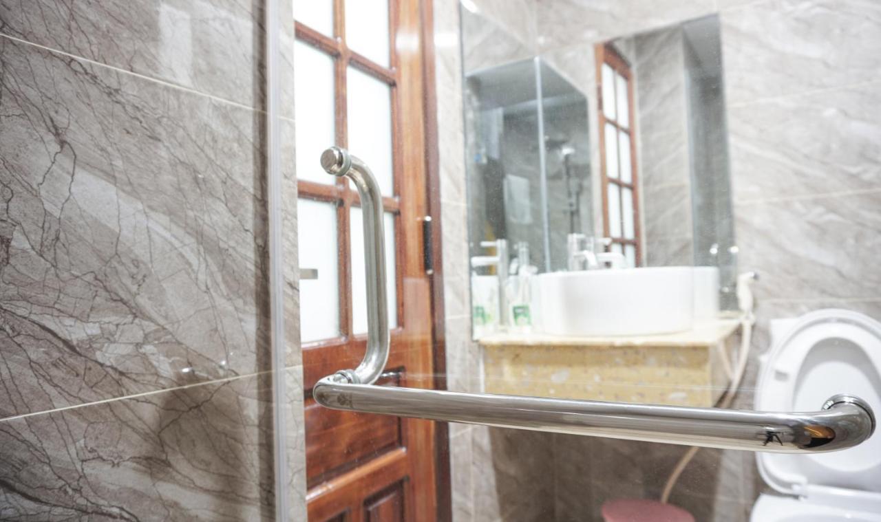 Hung Long Hostel Хуе Екстериор снимка